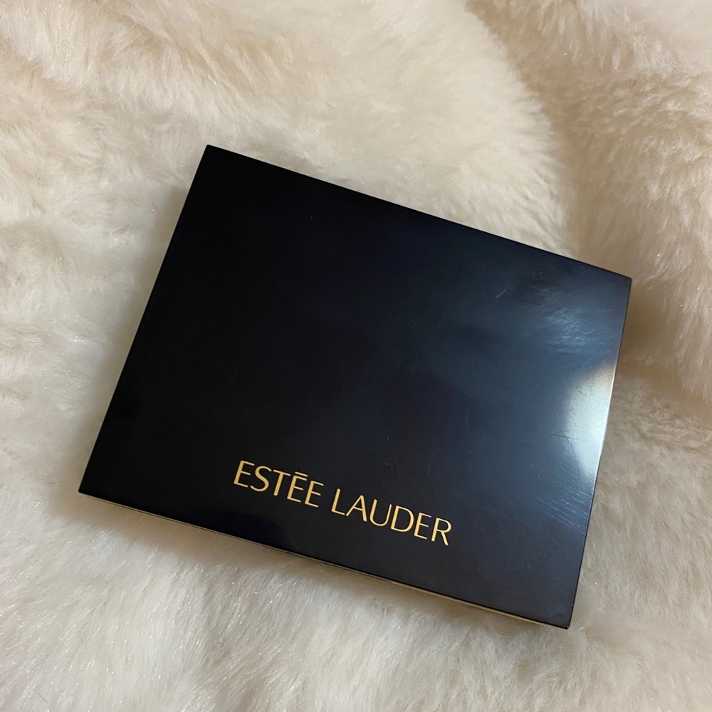 ESTEE LAUDER eyeshadow